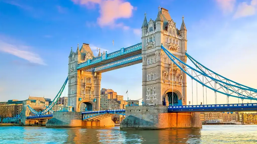 لنــــدن ( عائلى )